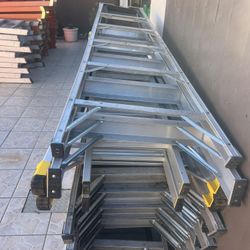 Escaleras de 6 pies de aluminio, Heavy, Duty, 300 libras nuevas 