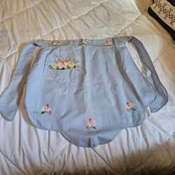 Lovely Vintage Embroidered Half Style Apron