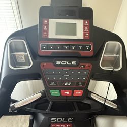 Sole F63 treadmill 