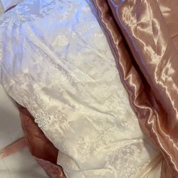 NEW Silk Quilt 