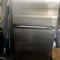 Refrigerator- Dorm Size