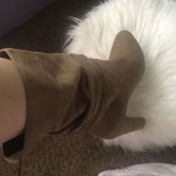 🎈NEW Sz 7 And 7.5 Suede Boots SALE SALE $40 FIRM 🍀
