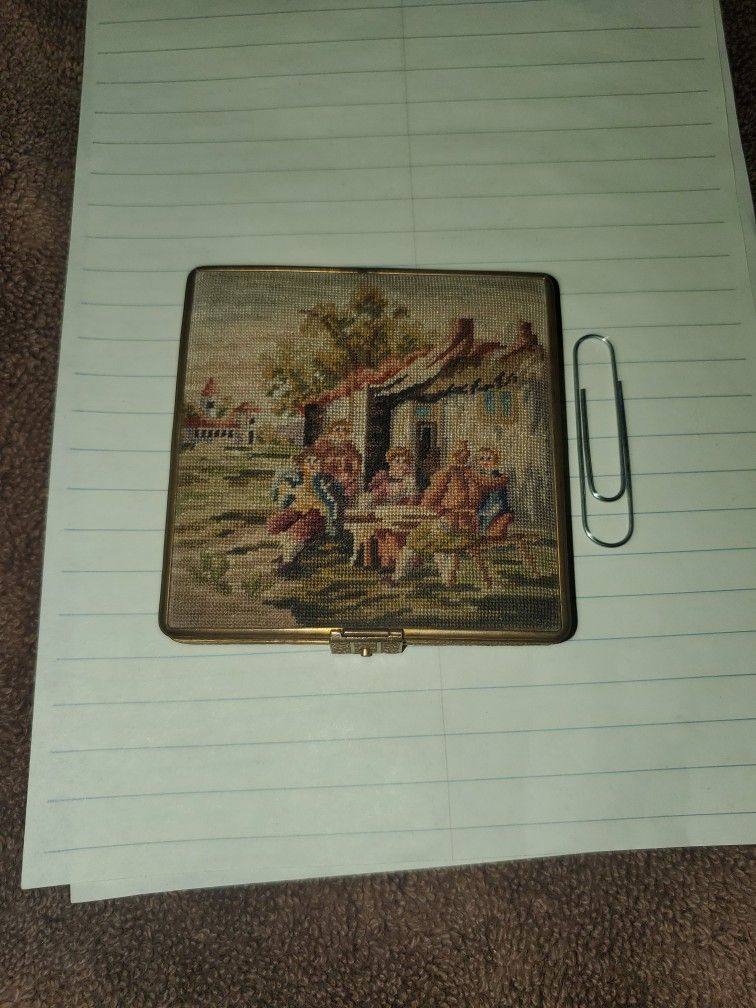 Vintage Needlepoint Compact