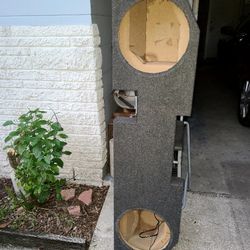 Speaker Box  ..for 12 In. Woofers 