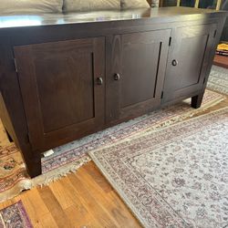 Ethan Allen Media Cabinet / TV Stand / Buffet 