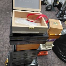 Cigar Boxes Variety 30 Dlls For All