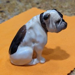 Royal Doulton China Figurine, Sitting Bulldog 