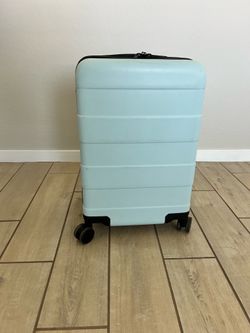 Carry on suitcase