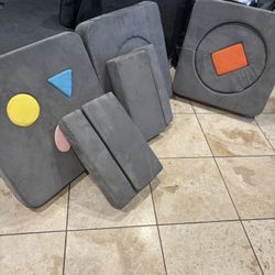 NUGGET COUCH DUPE