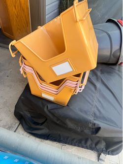 Metal storage bins with label slot