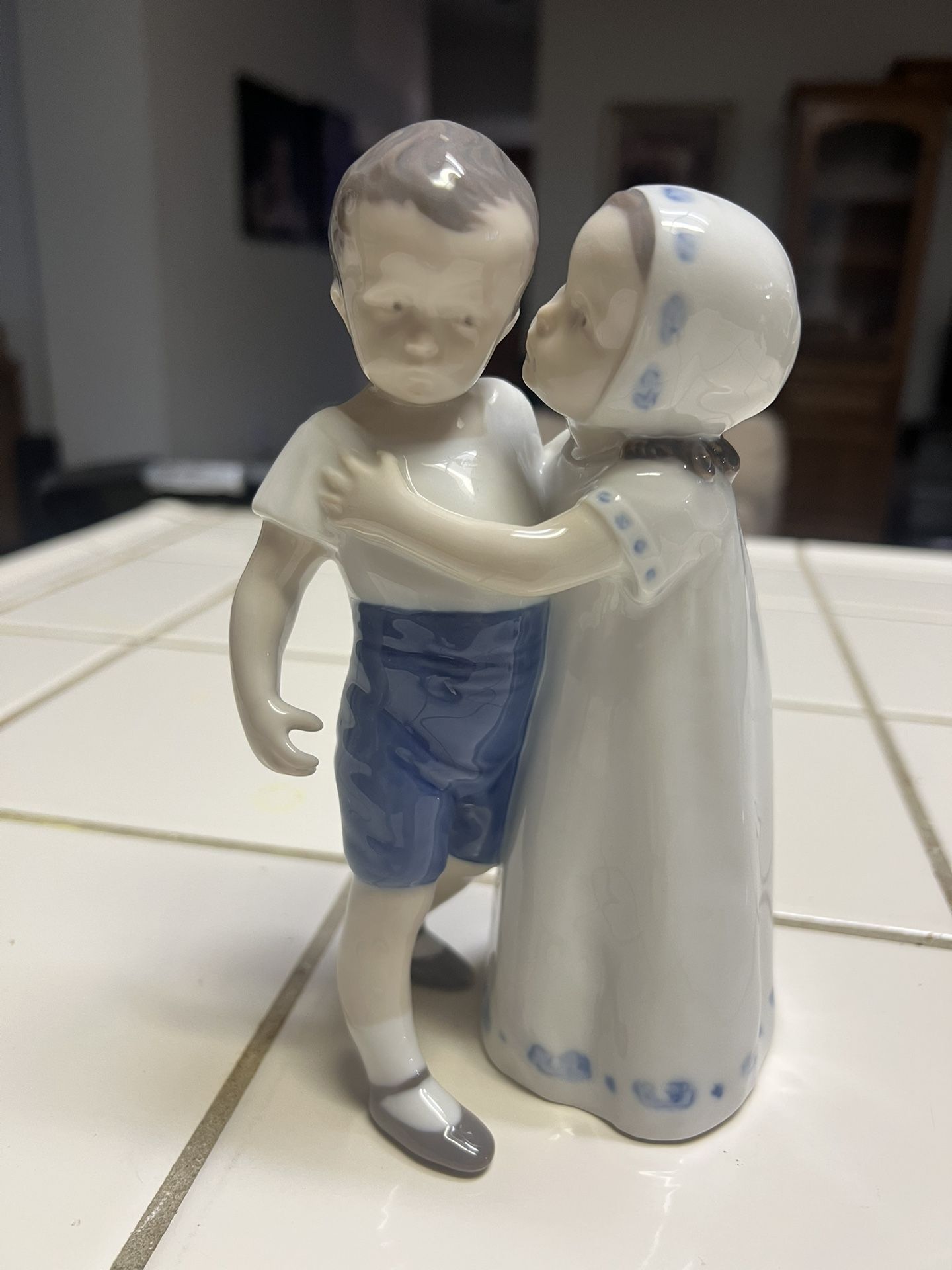 Bing & Grondahl Figurine Love Refused #1614 Royal Copenhagen