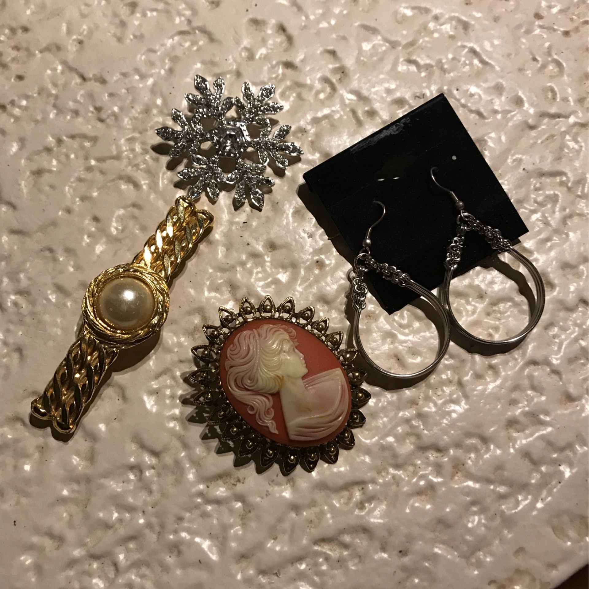 3 Pins And One Pair Of Ear Ring