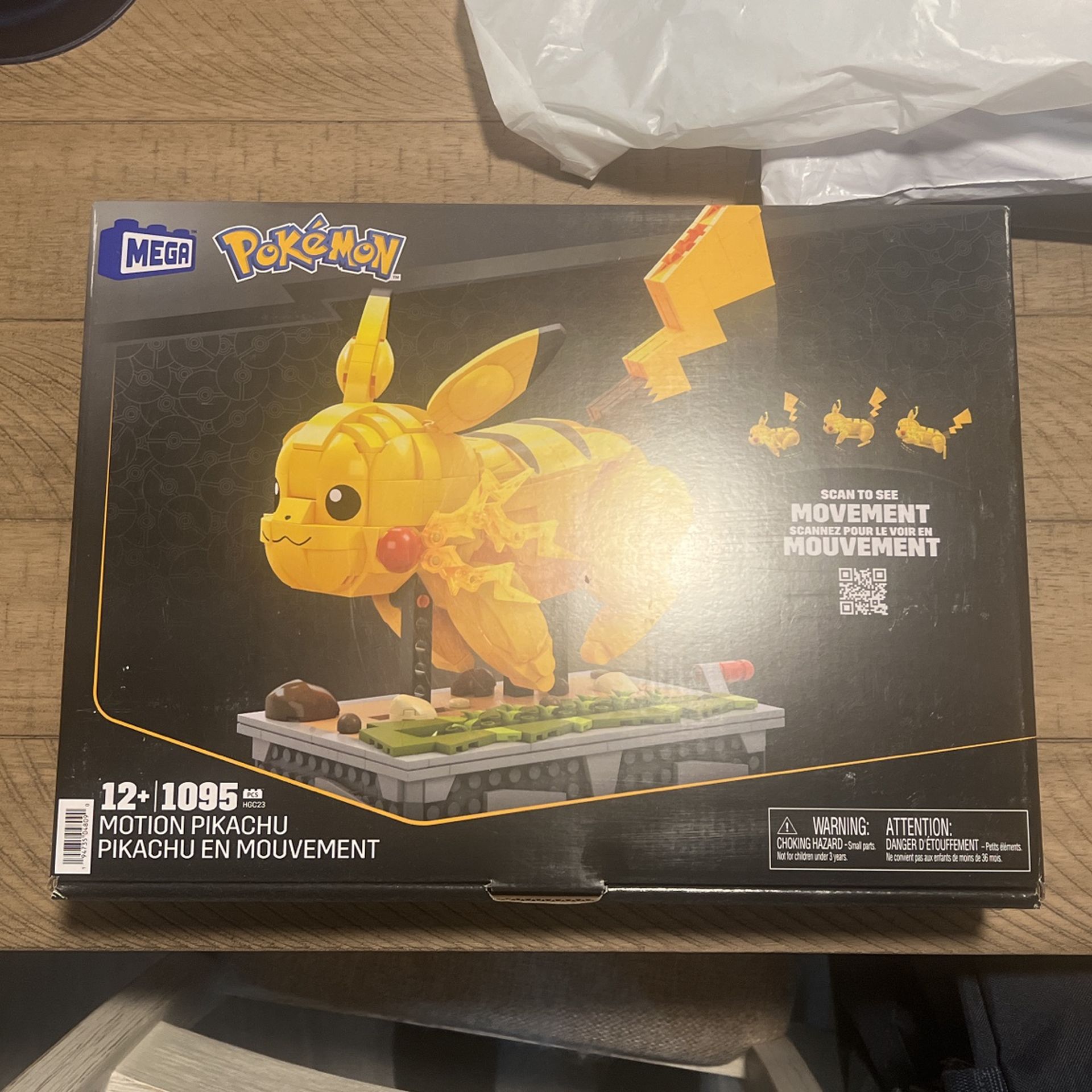 Pikachu Mega Blocks 1095 Pieces Brand New