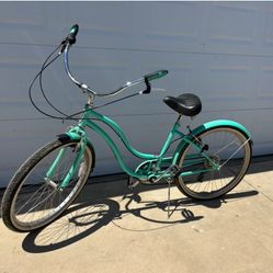Beach Cruiser Schwinn Bike 
