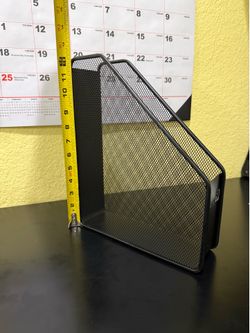 Magazine holder