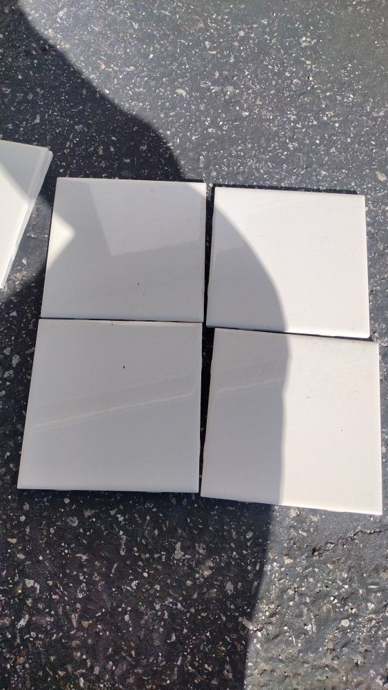 Tile White. 6 In X 6 in 45pieces