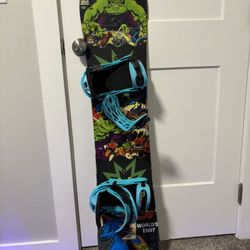 Kids Burton snowboard And Bindings 