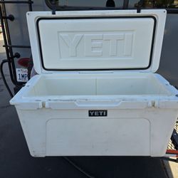 Yeti Tundra 110 large white hard cooler