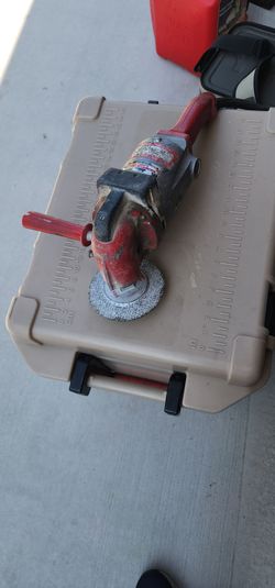 Milwaukee 7-9 inch sander/grinder