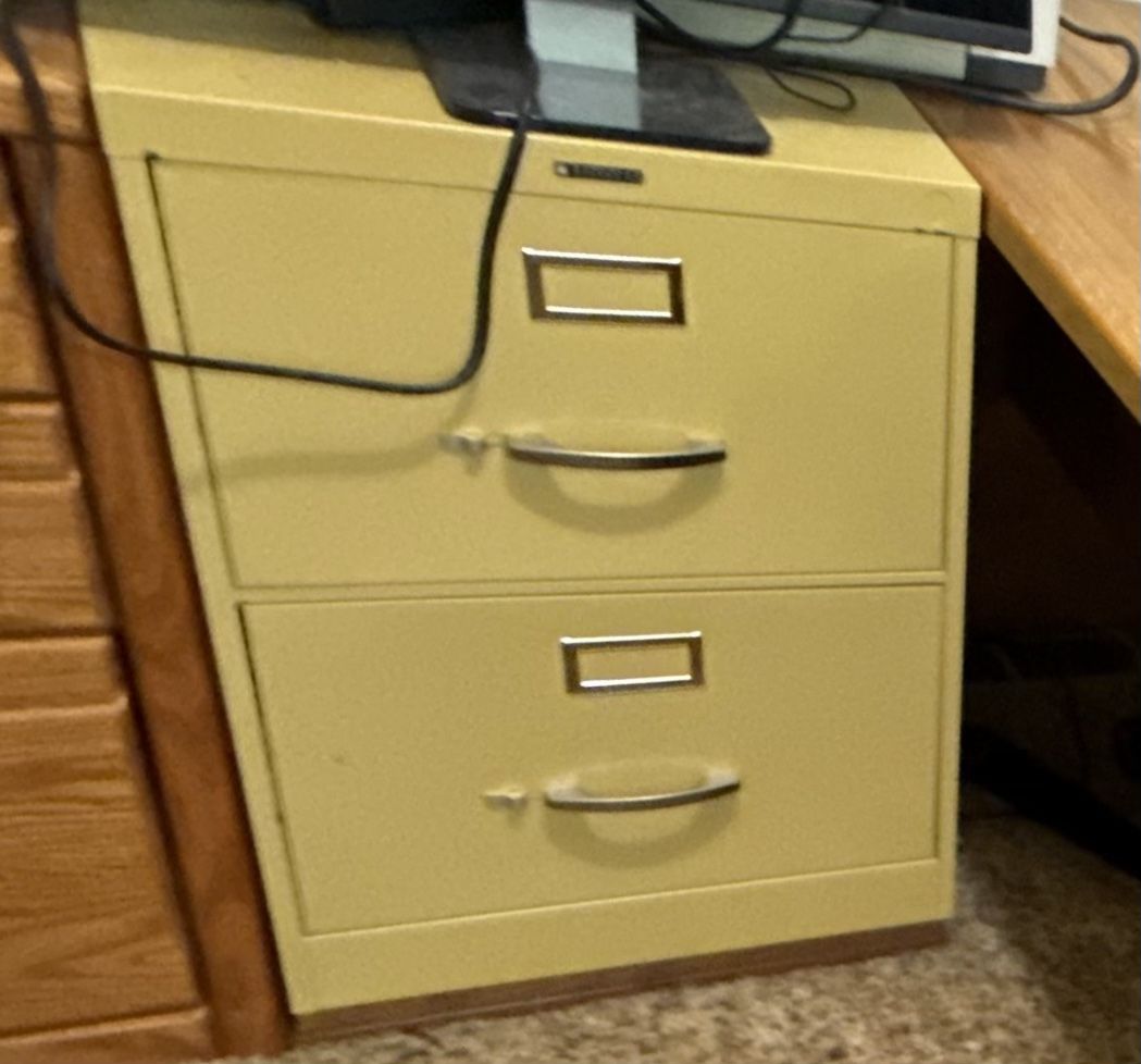 Vintage 2-Drawer Metal Filing Cabinet, great condition
