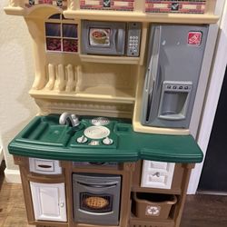 Toy Kitchen 