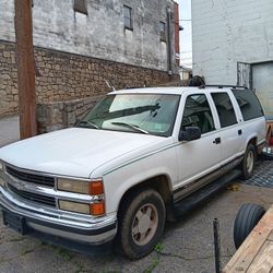 1997 Chevy SUBURBAN ($1,500) 