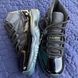 Jordan 11 gamma blue Size 9-11