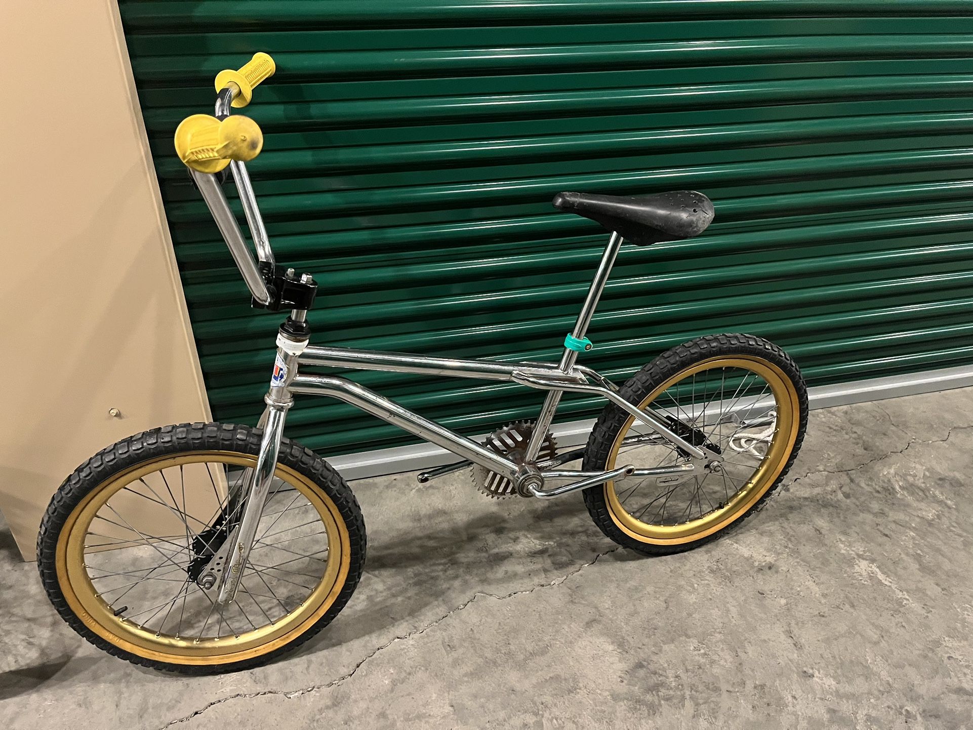 Buying Old GT Kuwahara Hutch And Redline Bmx Bikes Bicycles