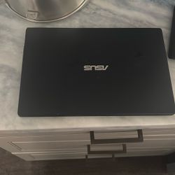 Black Asus Laptop 