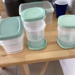 Up and up food storage containers with lids