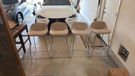 Bar stools set of 4