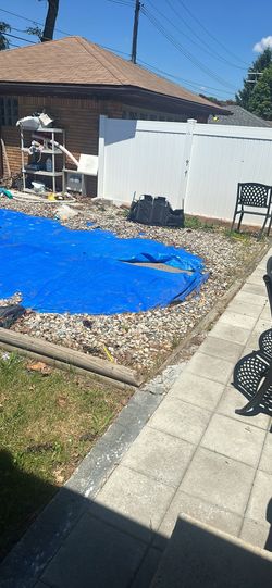 landscape river rock or pea gravel/river pebbles,