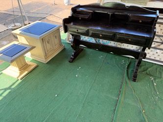 Free Furniture Pieces Available Today