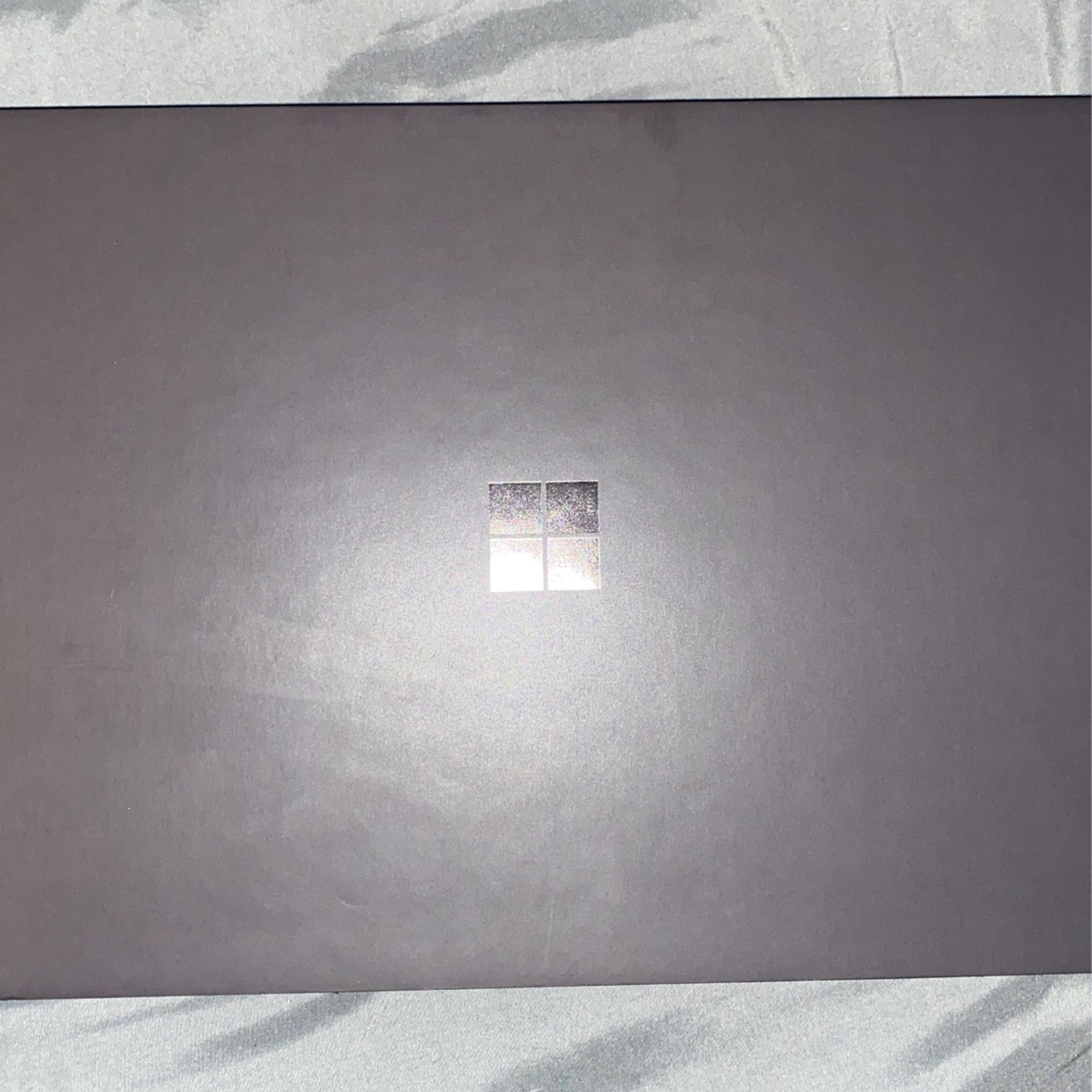 Microsoft Surface Laptop
