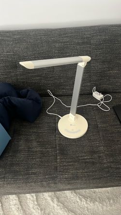 Desk Lamp With USB port