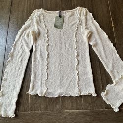 H&M Women's White and Cream Shirt
