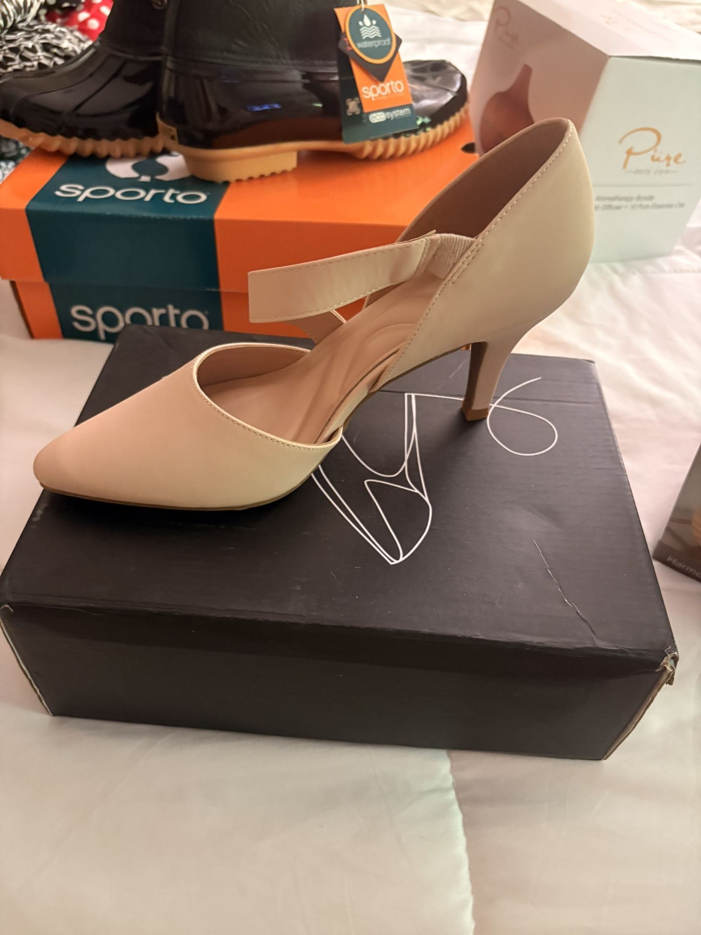 Women’s High Heels Size 7.5Light Beige