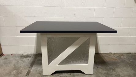 Dining table for 4 people