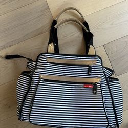 Skip Hop Grand Central Diaper Bag - Black & White Stripe