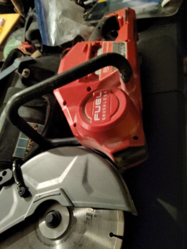 18volt Milwaukee Cutoff Saw