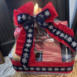 Holiday Basket - Crafted Locally/Bespoke
