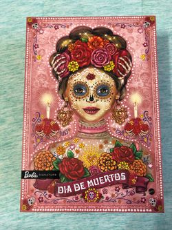 Barbie Día De los Muertos Doll