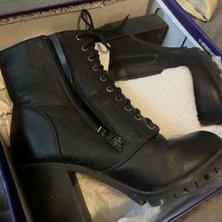 New boots size 7