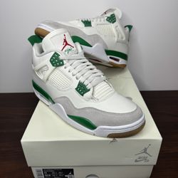 Jordan 4 SB Pine Green Size 11 $575