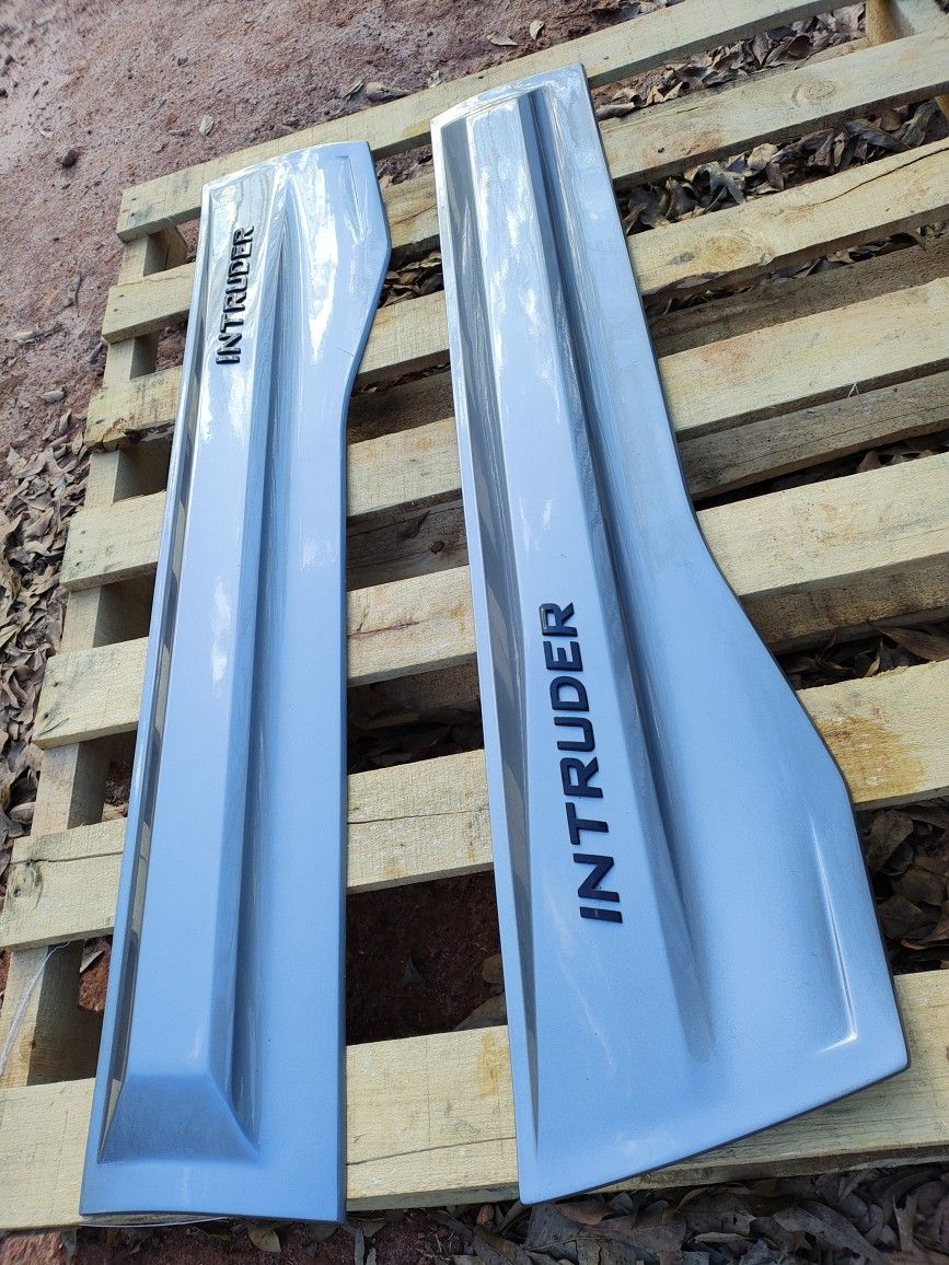 Left And Right Door Moldings For 2019 And Up Chevy Silverado 1500 Series