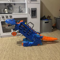 Hot wheels T-Rex Car Transporter