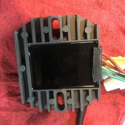 Honda VT1100 Shadow 1995 Voltage Regulator