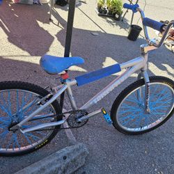 Frisco Flyer BMX