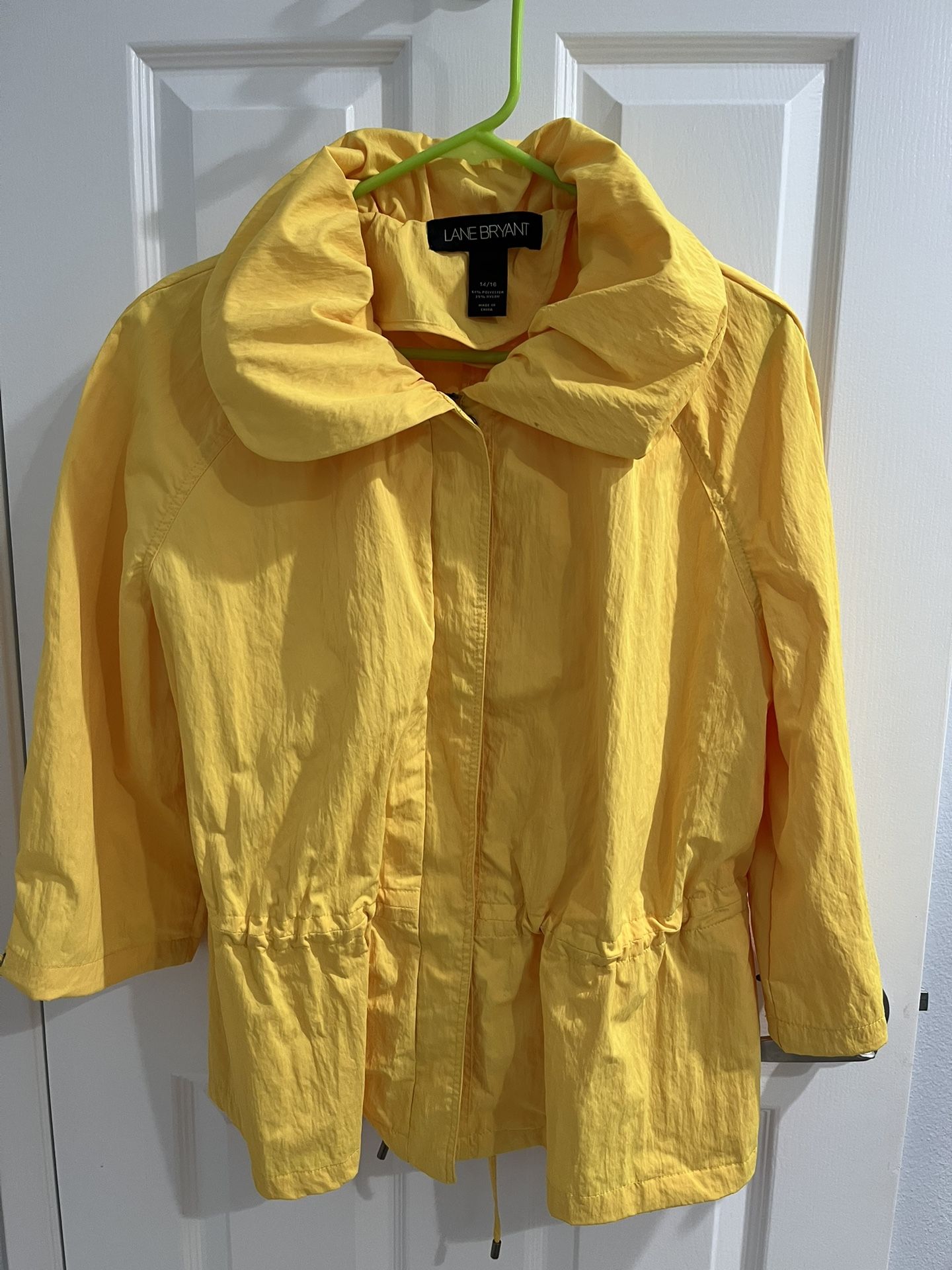 Lake Bryan Size 14/16 Raincoat Runs Small Womans