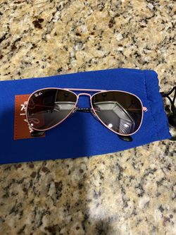 Pink little girl Raybans
